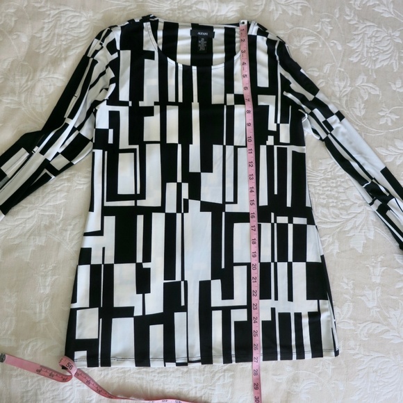 Alfani Black and White Slit Sleeve Tunic Top Size XS - Picture 10 of 13